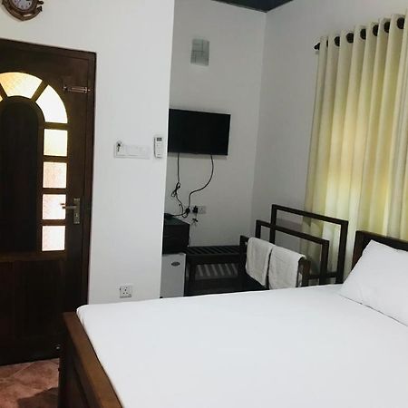 מלון אנוראדפורה Langama Thena - ළඟම තැන מראה חיצוני תמונה